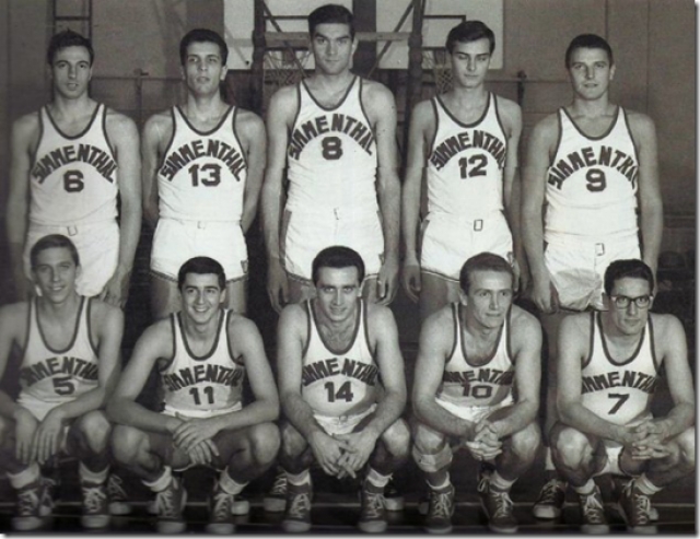 Il Simmenthal 1964/65 vittorioso in tutti i tre Derby della stagione: Vianello, Ongaro, Masini, Longhi, Vittori, Iellini, Maggini, Binda, Riminucci, Pieri.